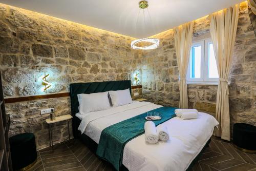 Prisca Luxury Rooms with breakfast