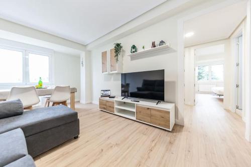 Modern apartment in Oviedo With Views