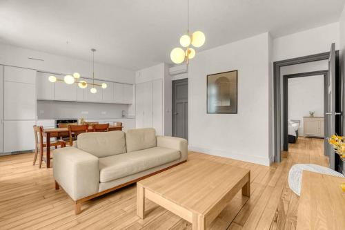 Grand Appartement Lumineux - Parking Privé - Clim