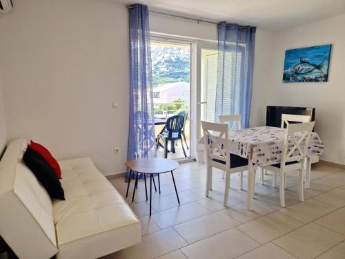 Apartments with parking space Baska, Krk - 19206