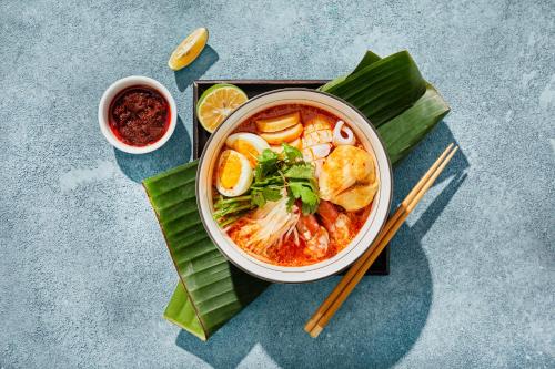 ホテルの敷地内または近くでの食事または食べ物