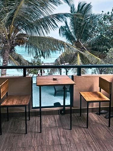 Crown Beach Villas with direct access to the Bikini Beach photo 2