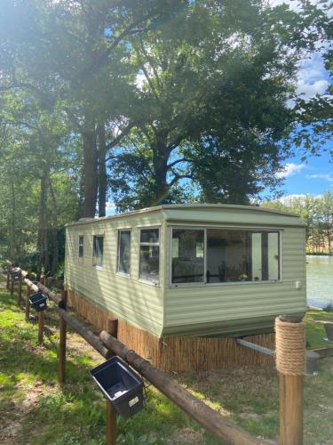 Les Pichies La tanière du pêcheur