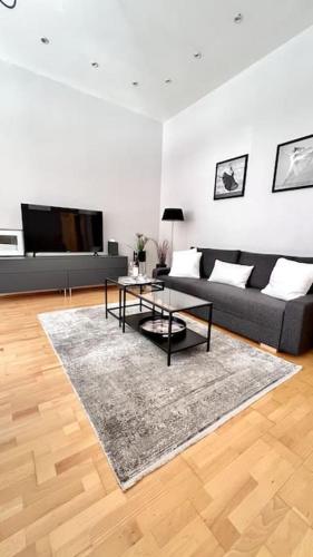 Foto 90qm Designerwohnung mit Küche und Jacuzzi in DO-City 5
