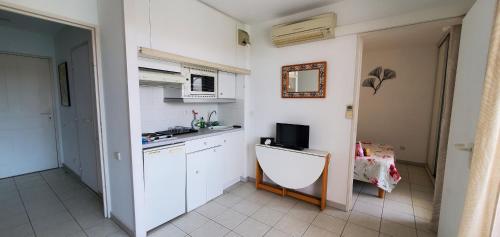Port Frejus, 100 m des plages, le CESAREE, T2 30m2
