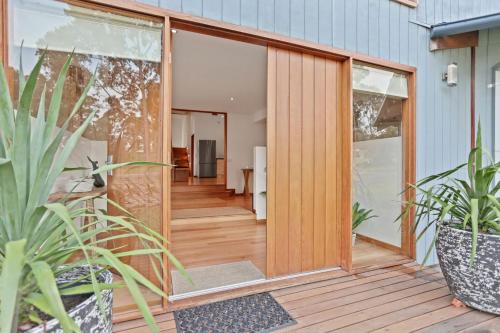 Φωτογραφία από το άλμπουμ του Tura Tree House σε Tura Beach
