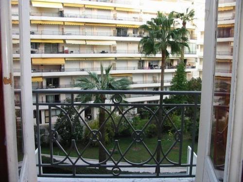 242 Cannes La Croisette - PALAIS MIRAMAR - Studio au calme coté jardin