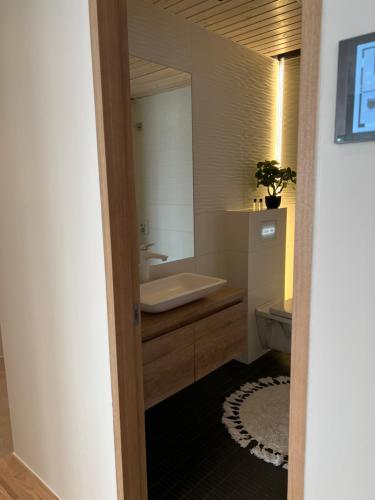 Φωτογραφία από το άλμπουμ του Cozy suburban apartment σε Τάρτου
