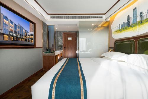 Postel nebo postele na pokoji v ubytování Nost algia S Hotel Beijing Guomao CBD 时光漫步S酒店 北京大望路地铁站店 Free fresh ground coffee,Free laundry service