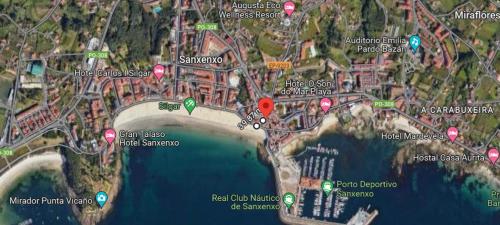 a map with a red dot in the middle at Desconectaengalicia Carlos Casas Playa Silgar in Sanxenxo