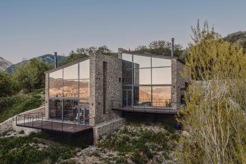 Heartbeat Mountain Escapes