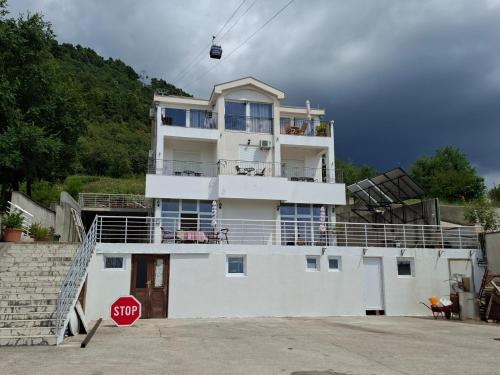Φωτογραφία από το άλμπουμ του Guest house Vila Vedesa στο Κότορ