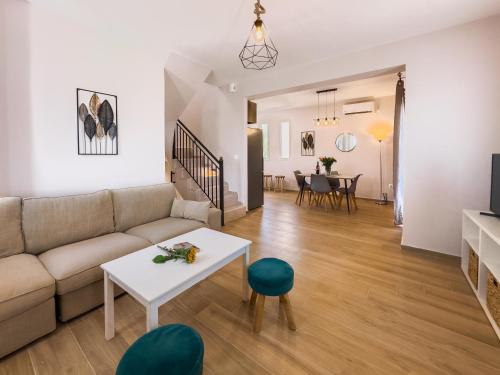 Φωτογραφία από το άλμπουμ του Anastasia's Luxury Home στην Αίγινα Πόλη