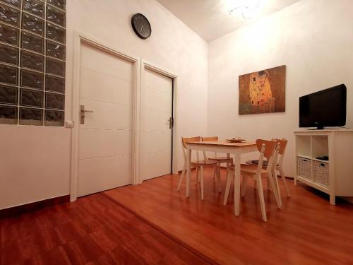 Stradomska 5 Matejko Mitoraj