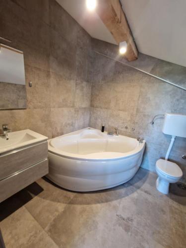 Koupelna v ubytování Che Private Rooms Banovci