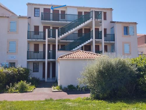Photo de la galerie de l'établissement Studio meublé, à Talmont-Saint-Hilaire