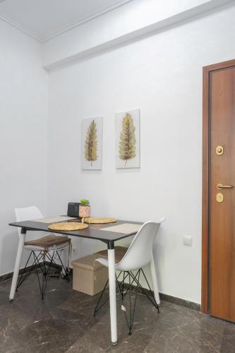 Beautiful 2bedroom apt next to Siggrou Fix