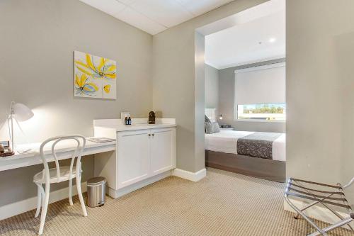 CH Boutique Hotel & Apartments, an Ascend Collection Hotelにあるベッド