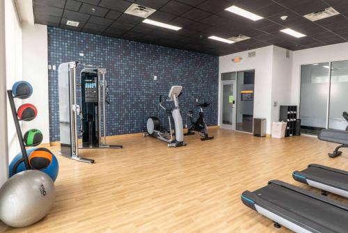 Fitness centrum a/nebo fitness zařízení v ubytování La Quinta Inn & Suites by Wyndham Corpus Christi Southeast