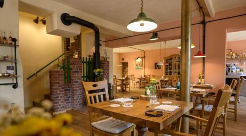 Εστιατόριο ή άλλο μέρος για φαγητό στο Gästehaus 'Alte Bäckerei' Kaffeehaus