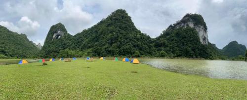 Φωτογραφία από το άλμπουμ του Cao Bang Loop Homestay - Camping & Daily Trekking Tour σε Thăng Hen