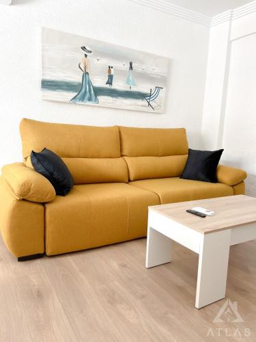Ruang duduk di Apartamento Atlas