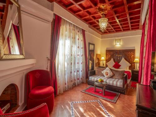 Un lugar para sentarse en Clé De Sol Riad & SPA