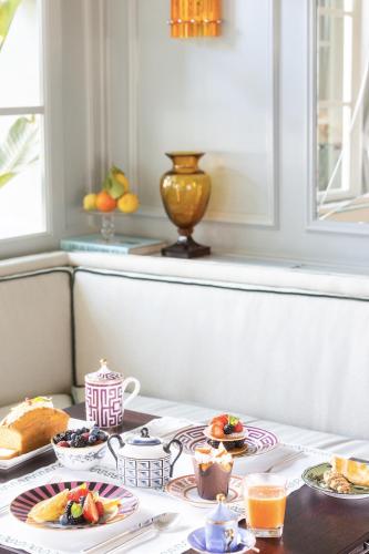 Jídlo v hotelu nebo okolí