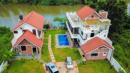 Bazén v ubytování Rivershore Villas nebo v jeho okolí