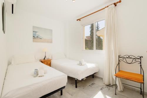 Beautiful townhouse walking distance to the beach in Costabella, Marbella