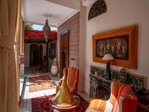 Un lugar para sentarse en Clé De Sol Riad & SPA