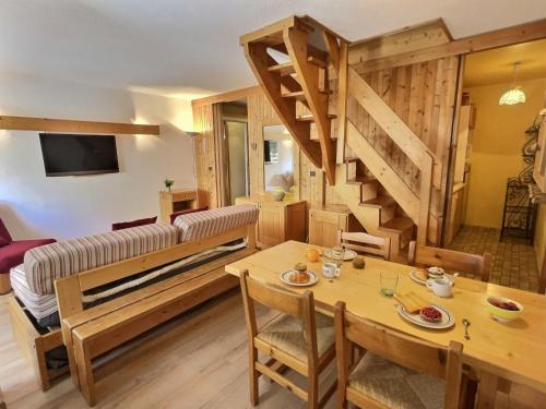 Grand studio mezzanine avec parking couvert, proche des pistes