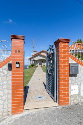 Budova, kde se vila nachází