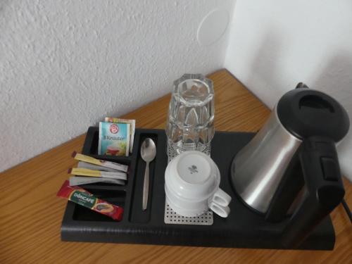 Kemudahan buat kopi dan teh di Hotel Traube