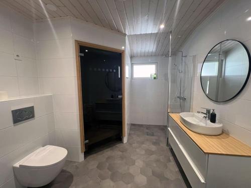 Gallery image of Modern villa in good location in Espoo