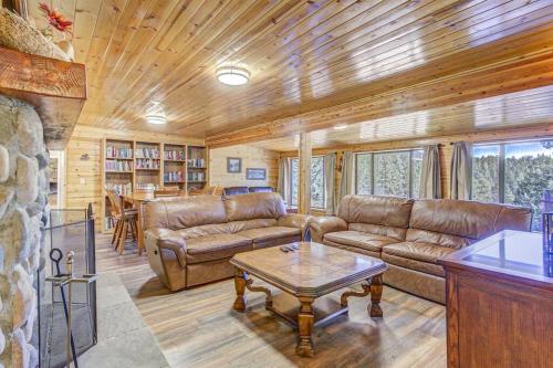 Χώρος καθιστικού στο Christopher Creek, Payson, Woods Canyon