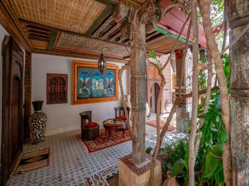 Un lugar para sentarse en Clé De Sol Riad & SPA
