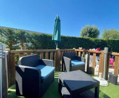 Photo de la galerie de l'établissement Spacious Mobil Home 42m2 - 3bed-2bath-Clim Siblu Les Charmettes, aux Mathes