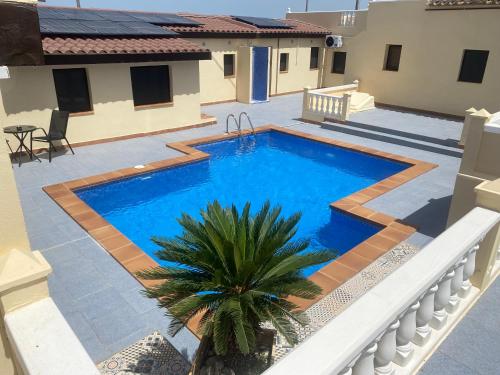 Πισίνα στο ή κοντά στο The Courtyard Studio Apartments