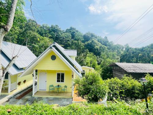 Bangunan di mana terletaknya rumah percutian