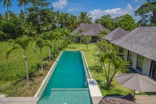 Bazén v ubytovaní Villa Lumia Bali alebo v jeho blízkosti
