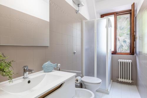 Ένα μπάνιο στο Italian Experience- Cyca Holiday Home