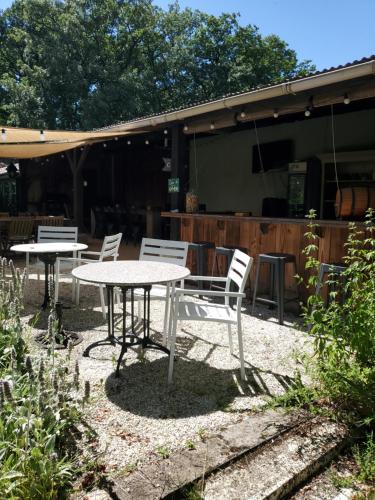 Φωτογραφία από το άλμπουμ του Maison du Lac avec jacuzzi privatif en option σε Rouffignac Saint-Cernin