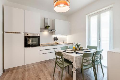 StayEasy Sauli1 - 2 Bedrooms, 2 baths next to Pasteur Metro