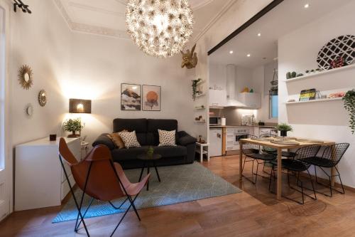 Eixample Apartment