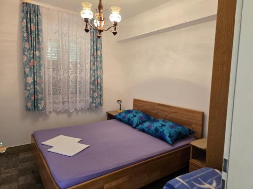 Apartments MLADENKA