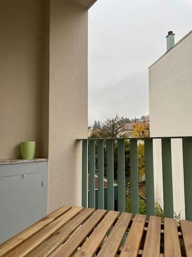 Photo de la galerie de l'établissement Appartement Cosy - Centre Fauriel - 6 pers, à Saint-Étienne