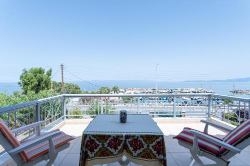 Elegant Sea View Garden 3-bedroom Villa - Private Garden - Private Parking