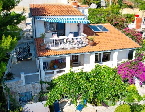 Fotografie z fotogalerie ubytování Villa Bugenvilla v destinaci Lokva Rogoznica