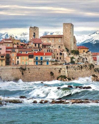 2P Remparts Vieil Antibes photo 9